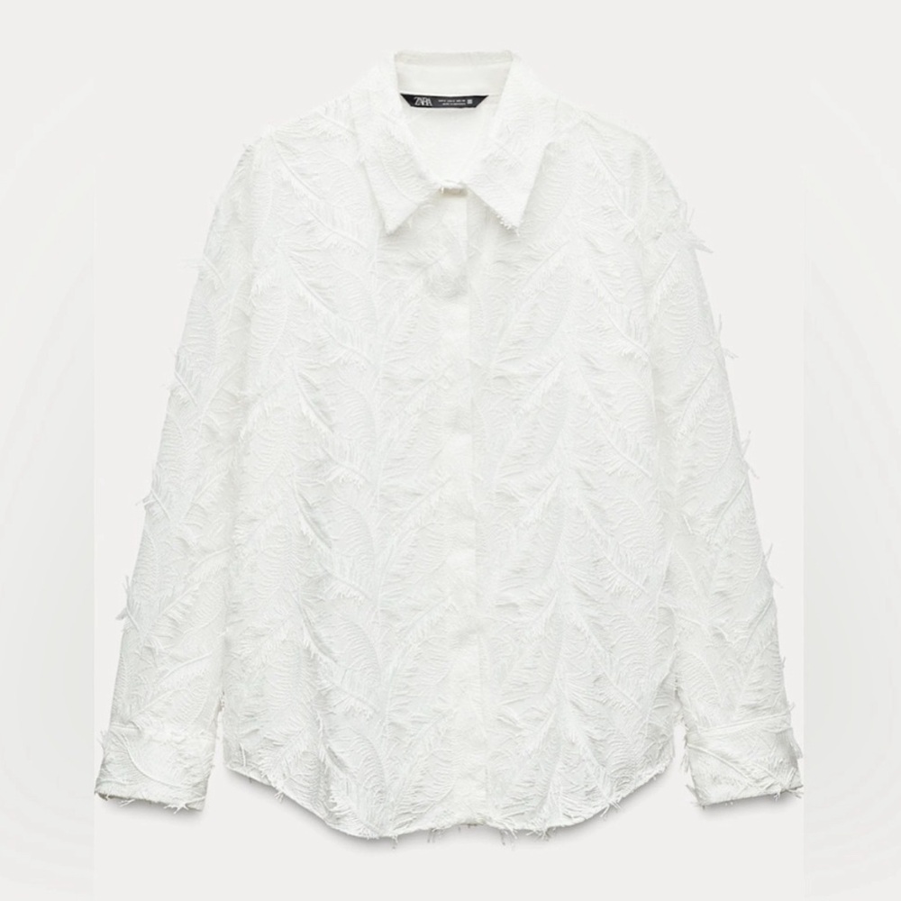 Zara ZW Collection NWT Size XLNWhite Textured Button-Up Shirt.